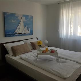 6 Bedroom Villa with Pool and Sea View near Rogoznica, Sleeps 12-18  